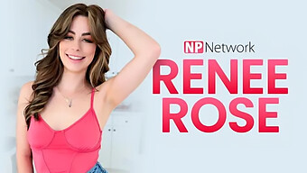 Η Renee Rose Απολαμβάνει Να Καβαλάει Το Πουλί Του Θετού Αδερφού Της Σε Ένα Οικογενειακό Παιχνίδι Ρόλων Σεξ