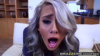 Reintoarcerea Exploziva A Lui Janice Griffith La Brazzers Intr-O Fantezie Hardcore Cu Profesoara De Anal