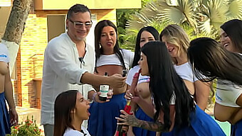 Podcast Speciale Con Juan Bustos: La Migliore Orgia Lesbica Con Le Donne Latine Più Calde