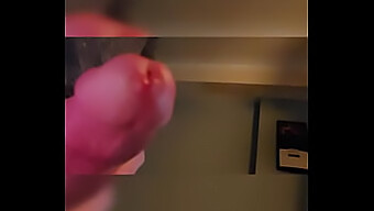 Intenzivní A Špinavá Řeč S Velkým Penisem A Obličejovým Šukáním V Hardcore Videu