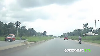 Adolescente Peluda Recebe Uma Punheta E Um Boquete Na Estrada