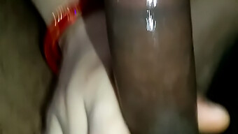 Bhabhi Gives A Deep Throat Blowjob And Gets Cum In Mouth