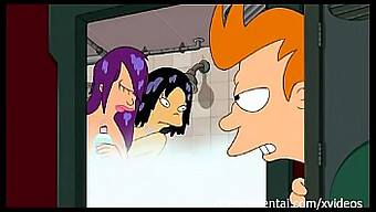 ثلاثي كرتوني مع Futurama Hentai: جلسة استحمام ساخنة