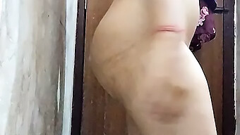 Desi Bhabhi Gets Naughty After Sex And Makes Homemade Porn