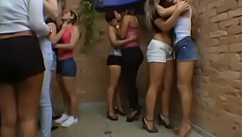 La Ama Brasileña Karina Cruel Y Sus Chicas Se Entregan A Los Placeres Orales